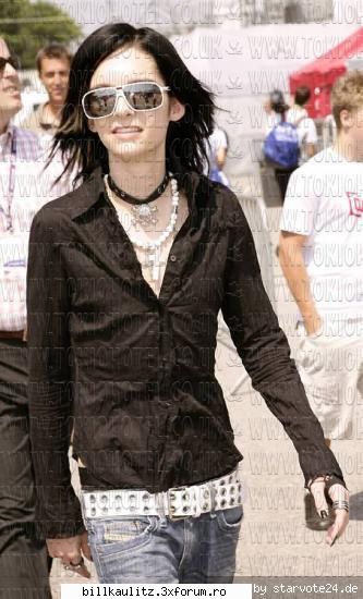 versuri Tokio Hotel - Hallo Cumva stiu exact Ca Tu esti o femeie - Bill
