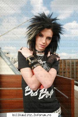 versuri Tokio Hotel - Instant karma Karma amenintatoare o sa te - Bill